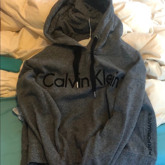 Calvin Klein Other - slightly cropped calvin klein hoodie